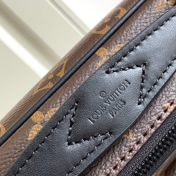 ルイヴィトンバッグ角部分ディテール